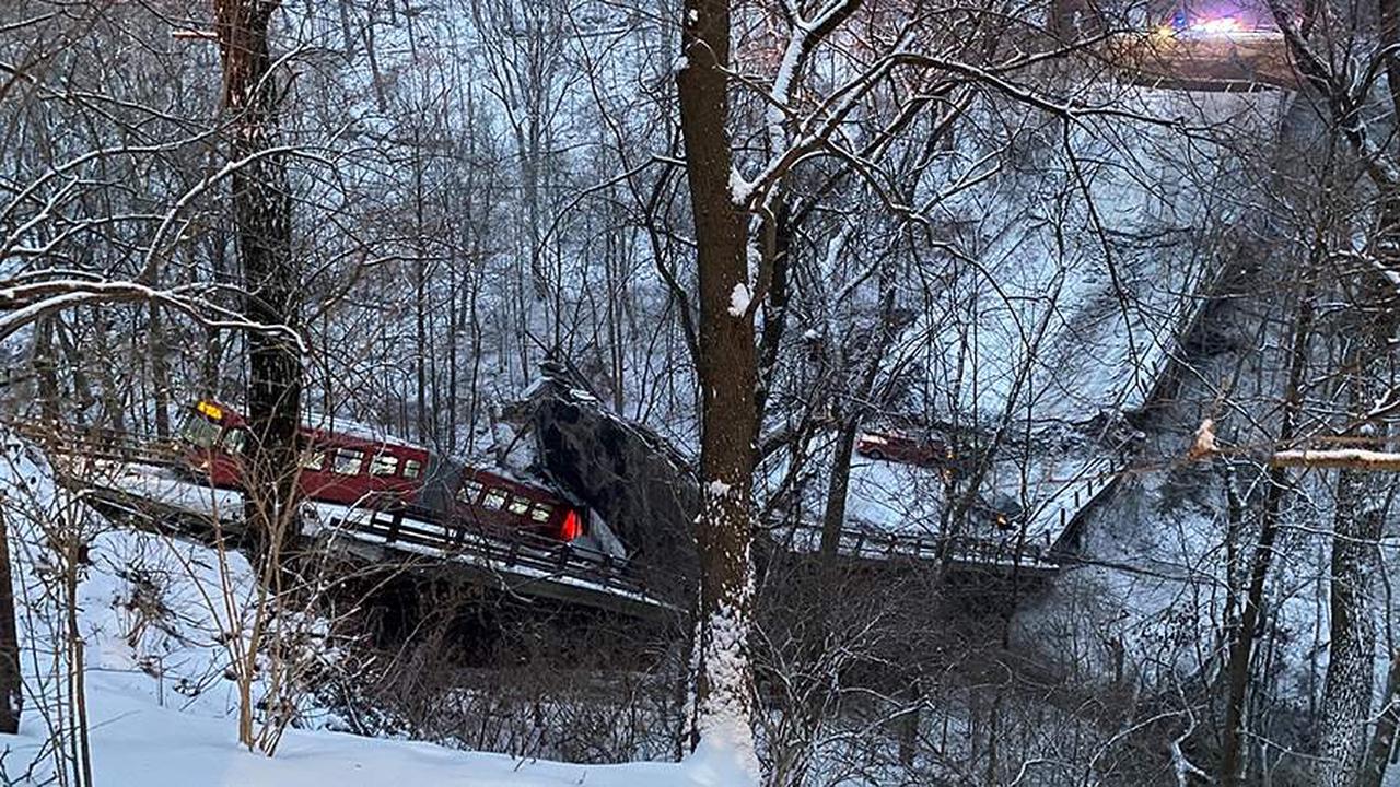 Мост упал на газопровод в Питтсбурге перед приездом Байдена
