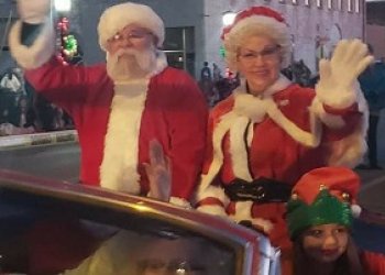 Dewey Christmas Parade 2022 Dewey's 2021 Christmas Parade Is A Big Hit - Opera News