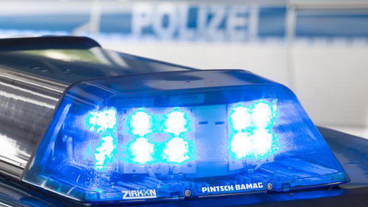 Ermittlungen Bremerhaven: Wurst mit Rasierklingen präpariert