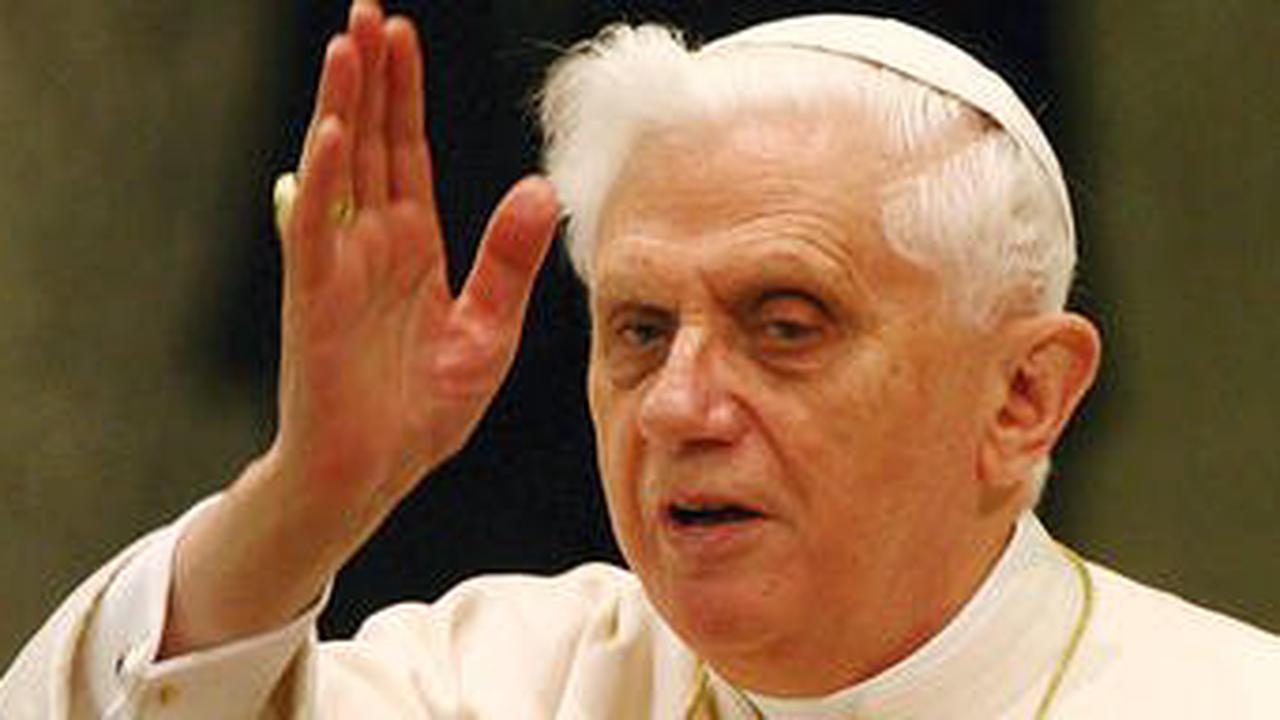 Gutachten: Ex-Papst Benedikt deckte vier Missbrauchsfälle
