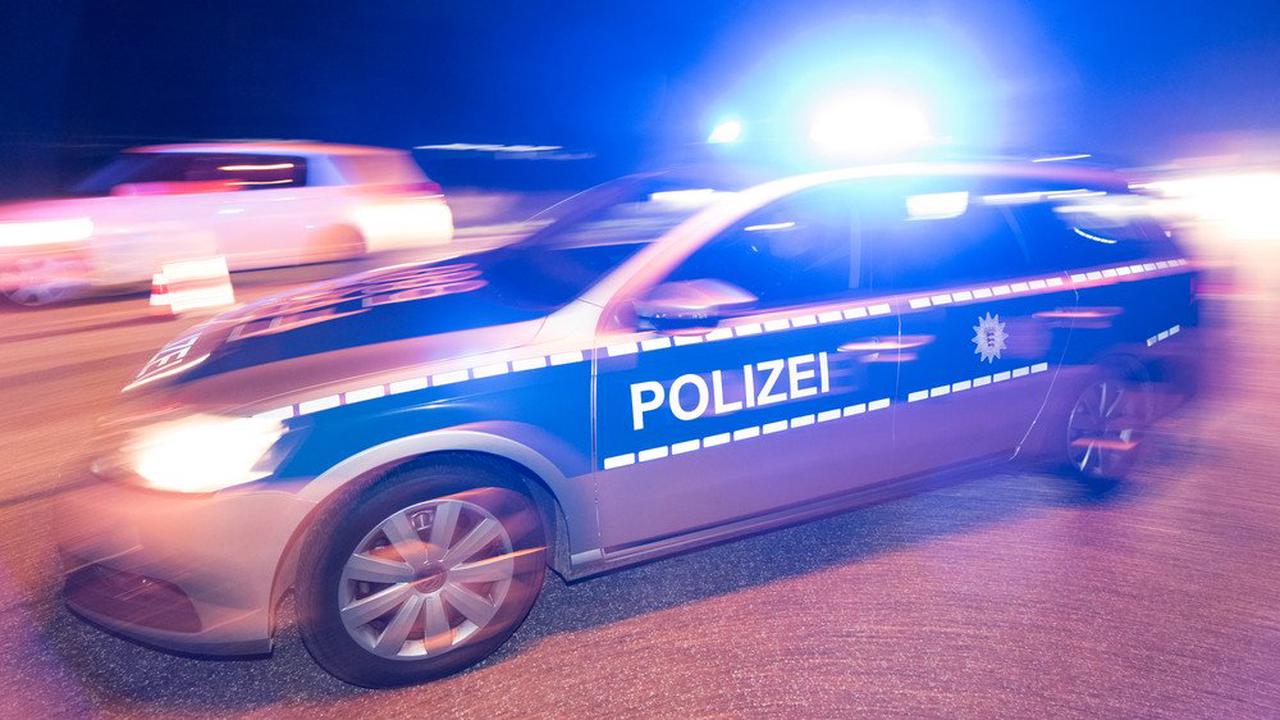 Schwalmstadt: Fußgängerin stirbt bei Unfall