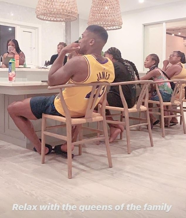 Queens! Joshua has been enjoying the break with his relations, and shared a post earlier in the day which said he was 'hanging out with the queens of his family'