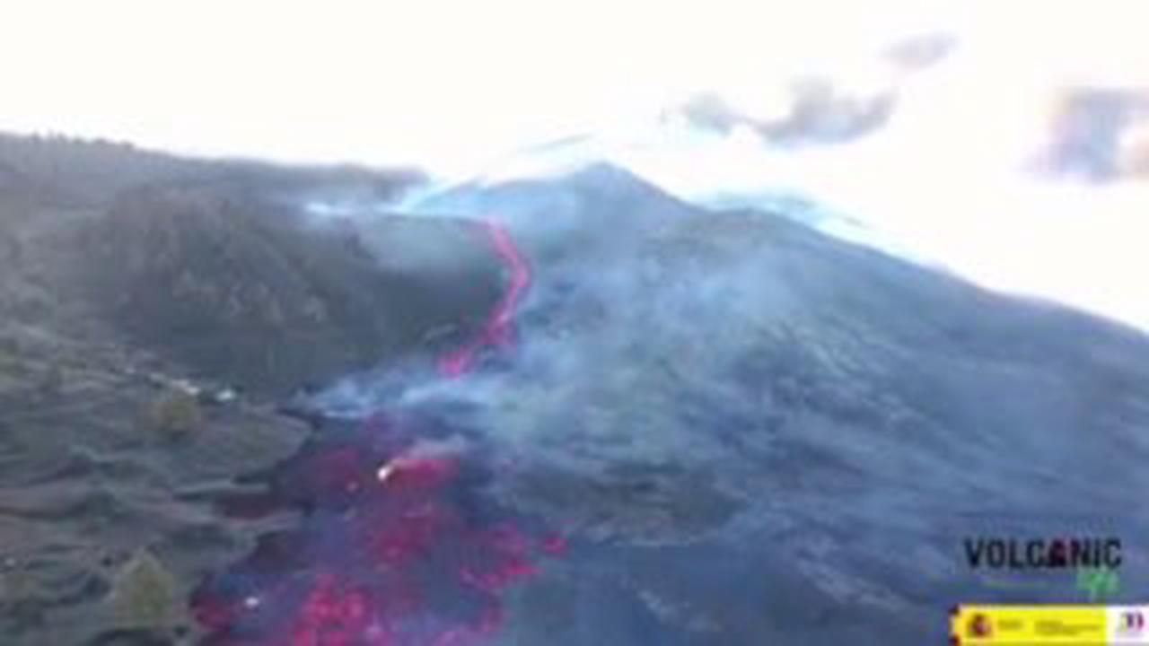 Tsunami fears as La Palma volcano eruption rages on after more than 70 days