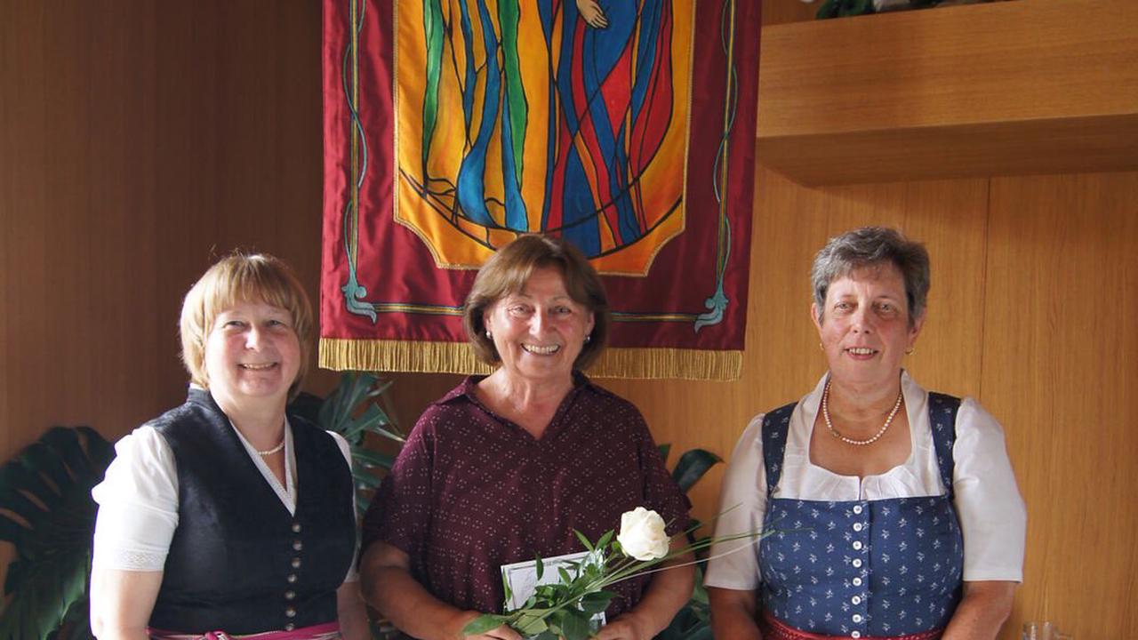 Ehrung für Frauenbundfrauen beim Zweigverein Stein/St. Georgen
