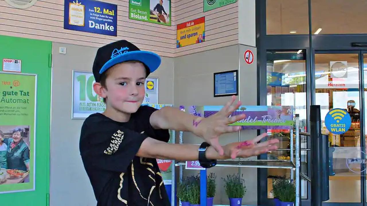 Zu den Ehrlich Brothers: Der neunjährige Leo zaubert sich in die Lanxess Arena