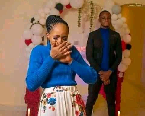 Social Media Users React To The Beautiful Way This Guy Proposed To His Girlfriend - Photos