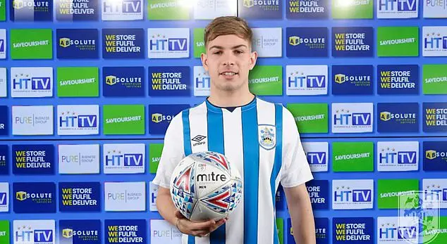 Emile Smith Rowe has signed for Huddersfield on loan from Arsenal until the end of the season