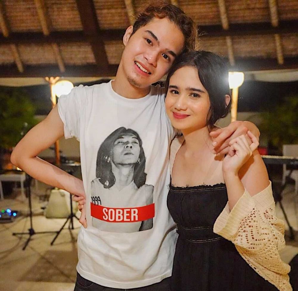 10 Adu Gaya Pacaran Selebritas Muda Tanah Air, Siapa Paling Uwu?