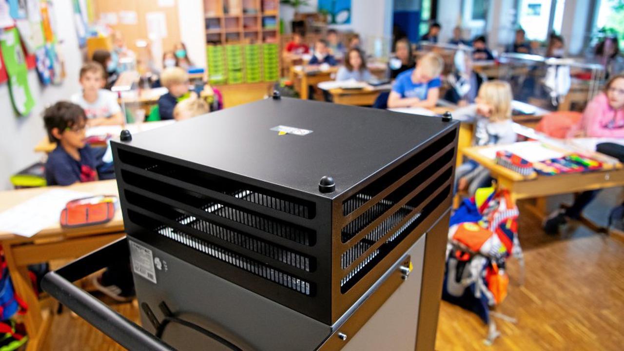 Marsberg: Luftfilter und CO2-Datenmonitore für Schulen