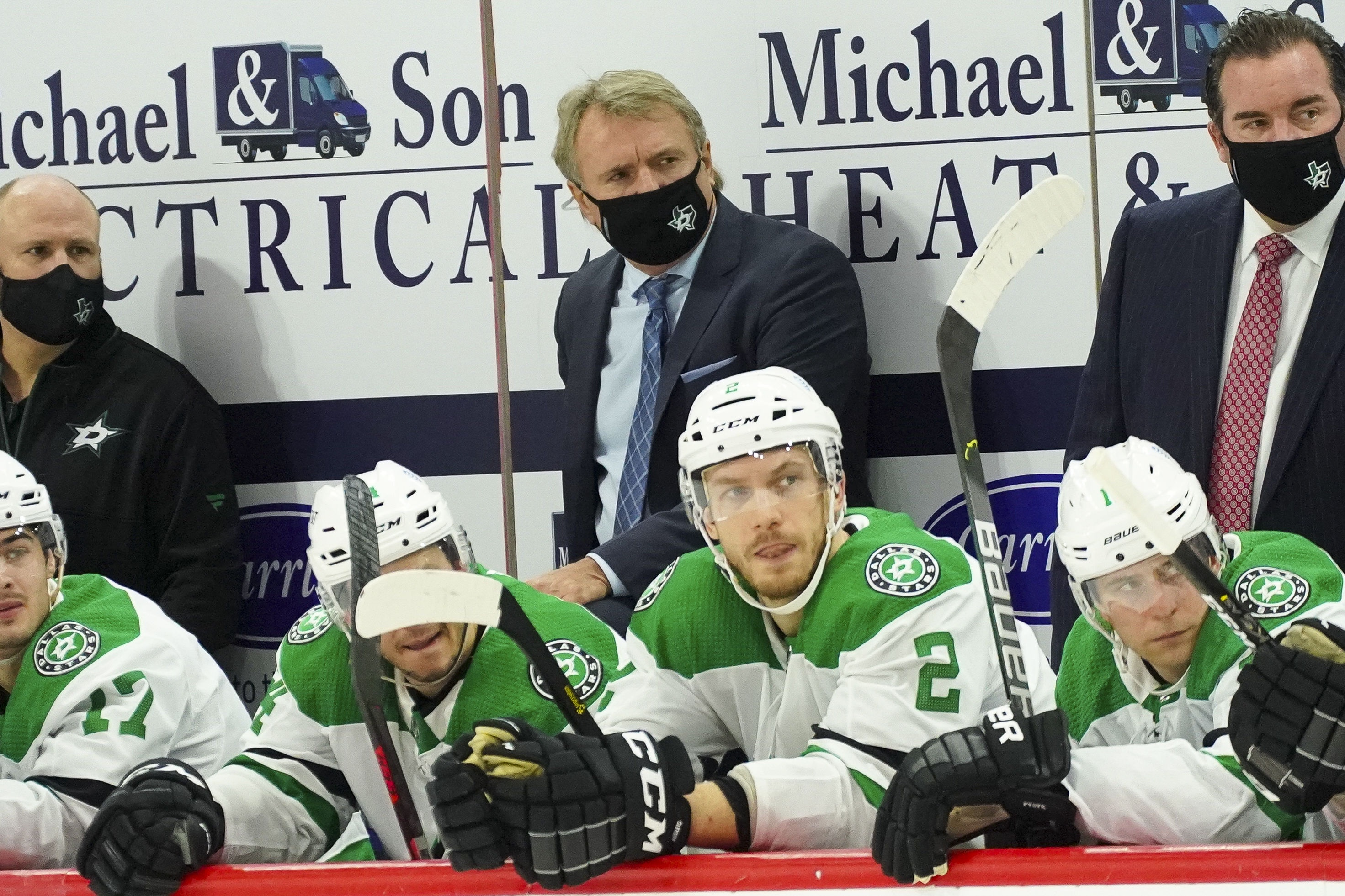 Stars Jason Dickinson Deflects In Goal Opera News