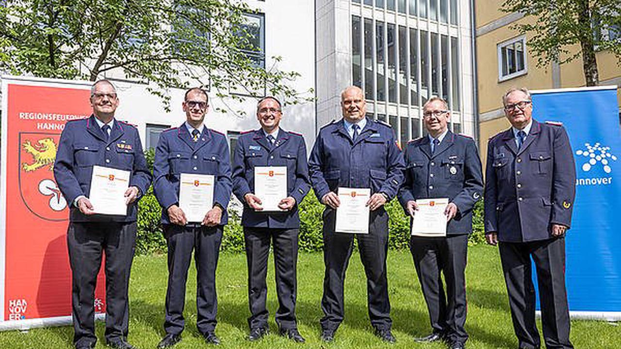Fünf stellvertretende Brandschutzabschnittsleiter werden ernannt