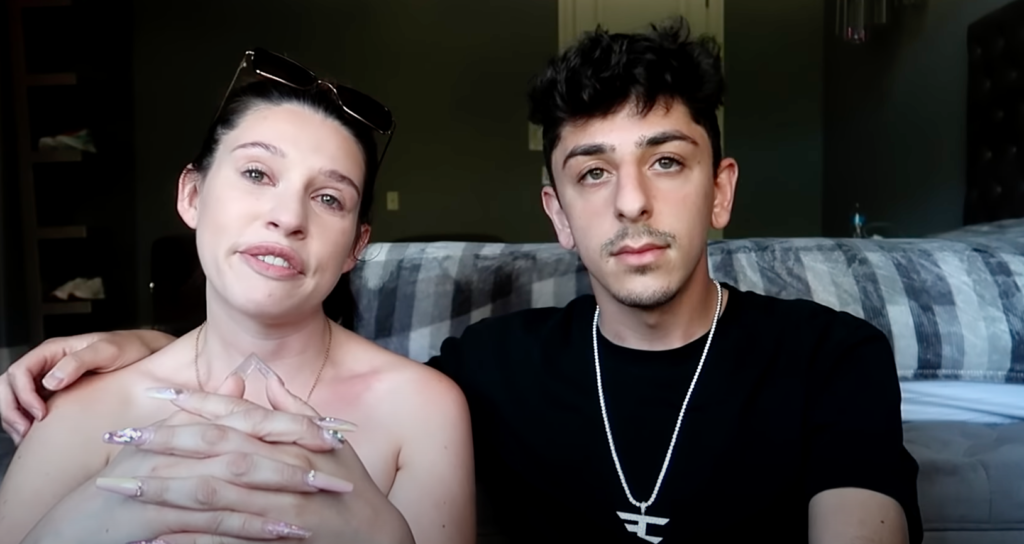 Why Did Faze Rug And His Girlfriend Break Up Couple Announce Split On Youtube Opera News