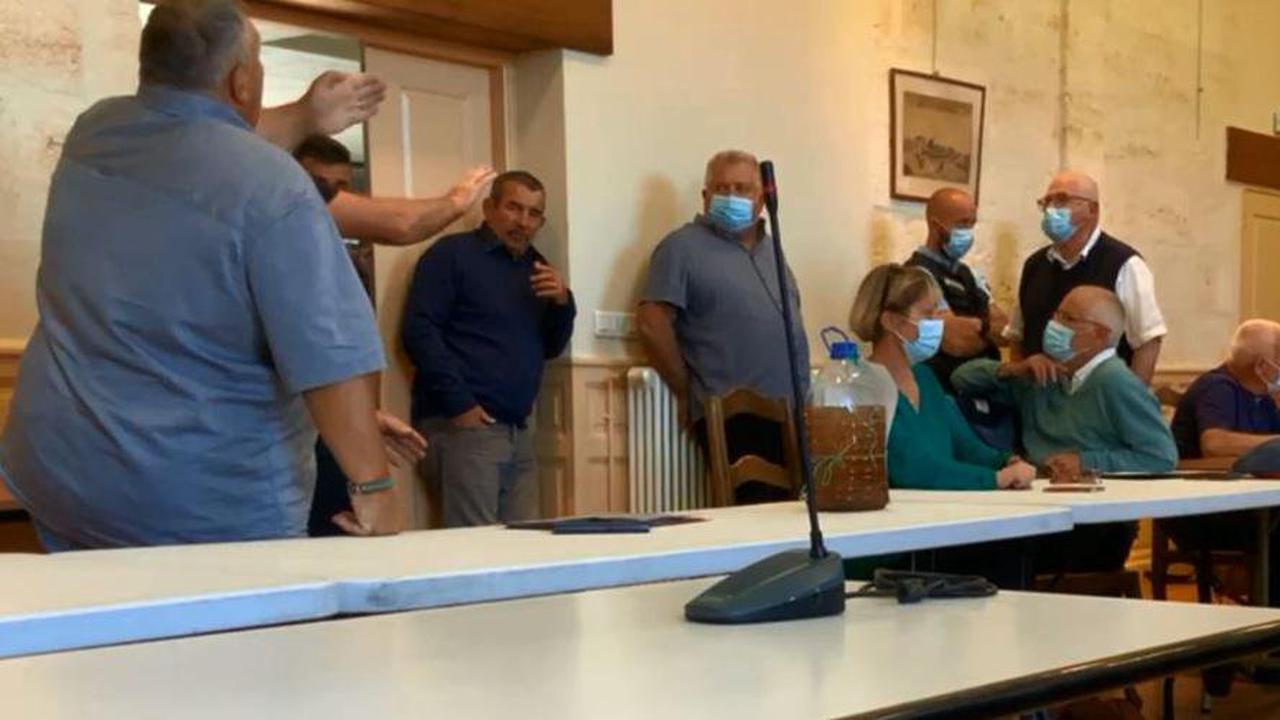 Blayais : à Saint-Savin, des riverains en colère interpellent dans la salle du conseil municipal