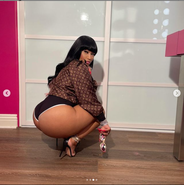 Nicki Minaj showcases her massive backside in new eye-popping photos