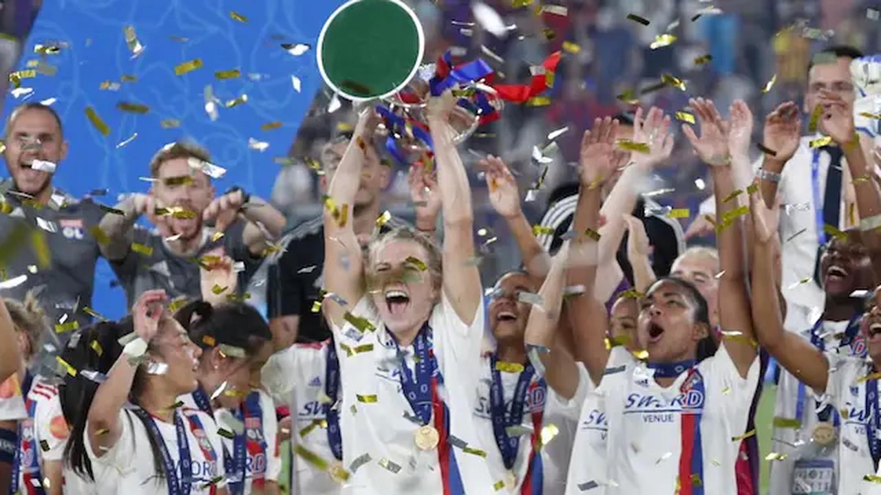 Champions League: Lyons Frauen entreißen Barcelona den Titel