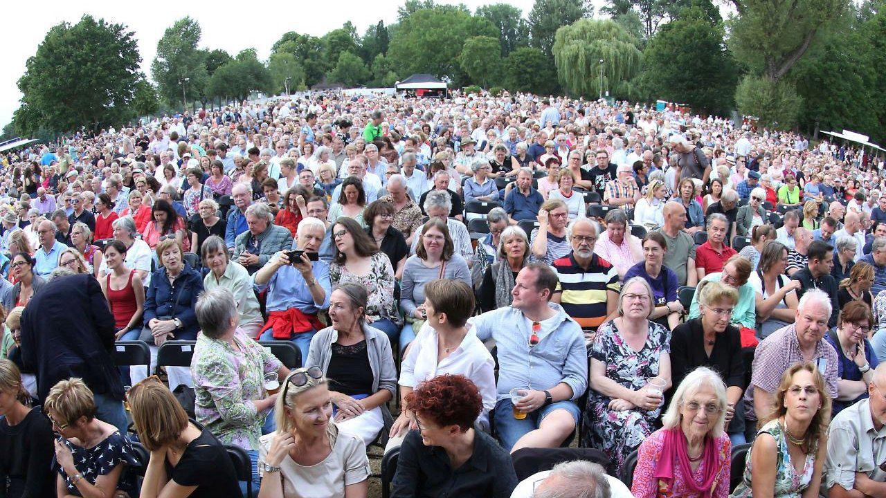 Nach Gerichtsbeschluss: Bad Honnef will Konzertreihe auf Insel Grafenwerth erhalten