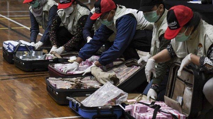 Barang bukti uang tunai korupsi Mensos Juliari