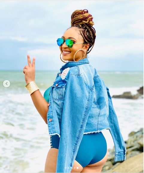 ?Actress Rosy Meurer shows off her hot body in one-piece swimwear