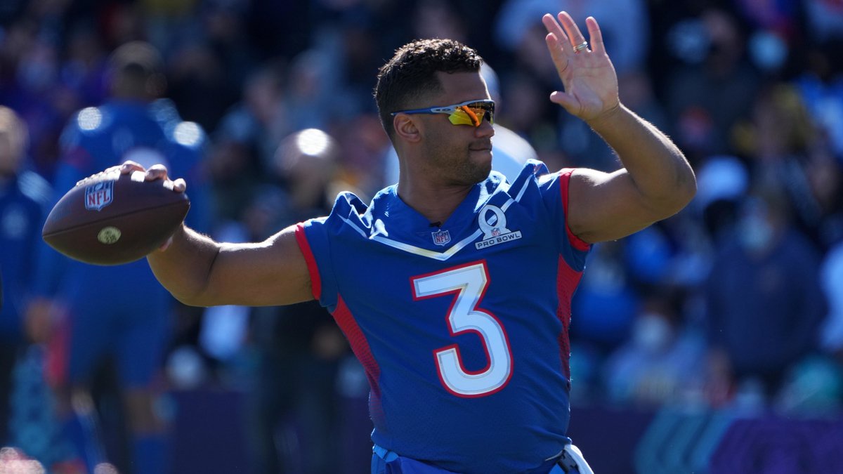 Russell Wilson Scrubs Instagram, Twitter Of Mention Of