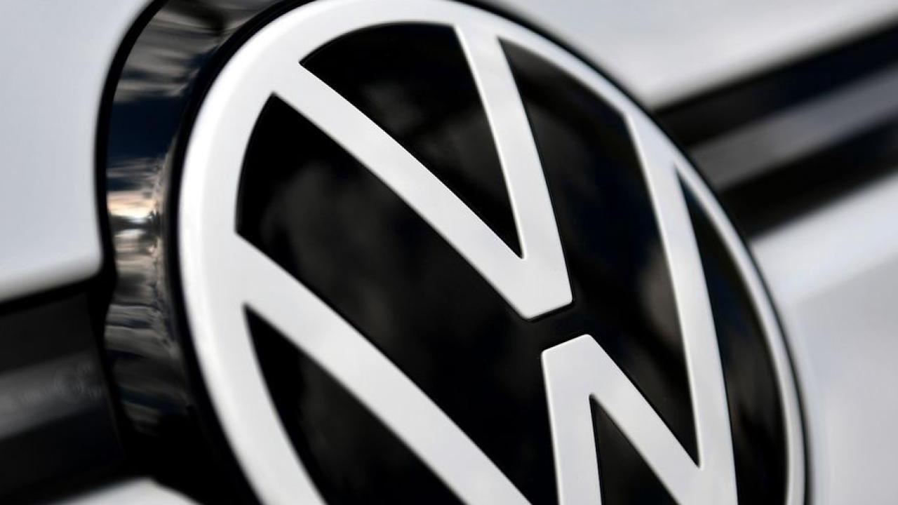 Volkswagen beginnt mit E-Auto-Serienproduktion in Emden
