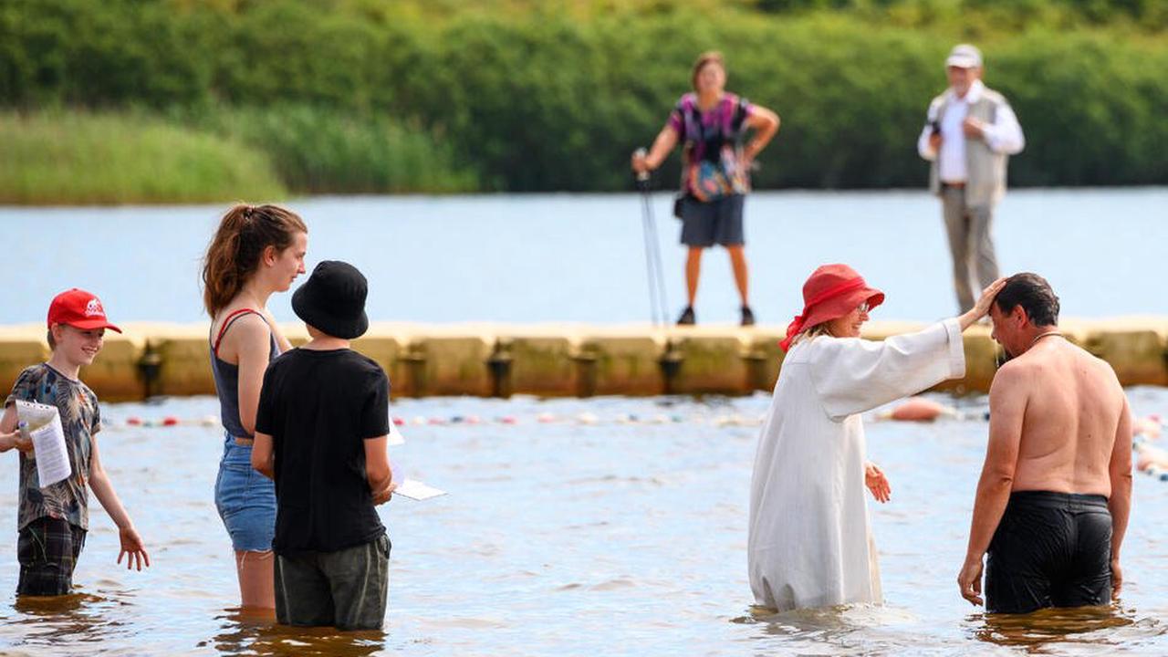 "Nerv getroffen": Mehr als 50 Leute in Stadtparksee getauft!
