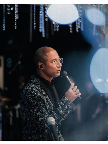 17 Tahun Berkarier Di Musik, Ini 6 Potret Terbaru Marcell Siahaan