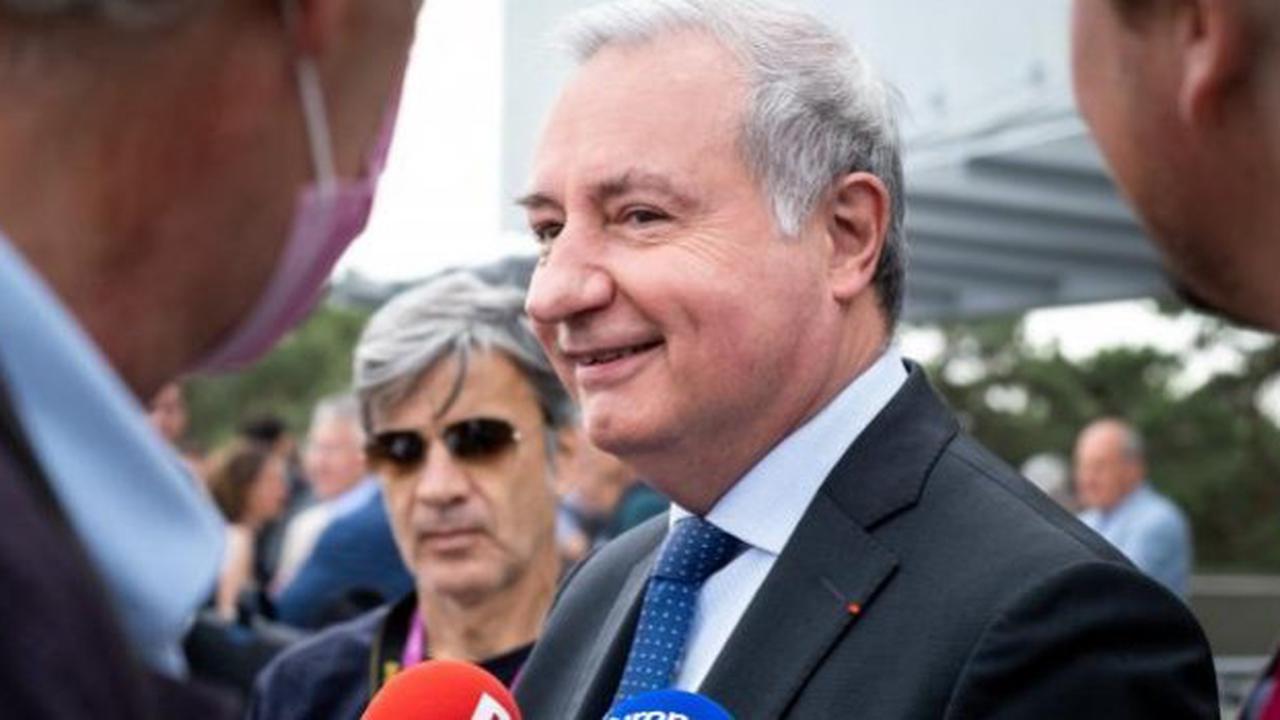 Il faut "bâtir des convergences" avec la majorité présidentielle, "les citoyens nous le demandent", appelle le maire LR de Toulouse