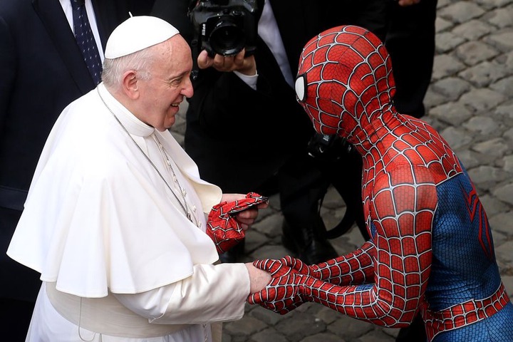 WATCH VIDEO: Pope Francis Meets ‘Spider-Man’ At Weekly Audience In Vatican {Video}