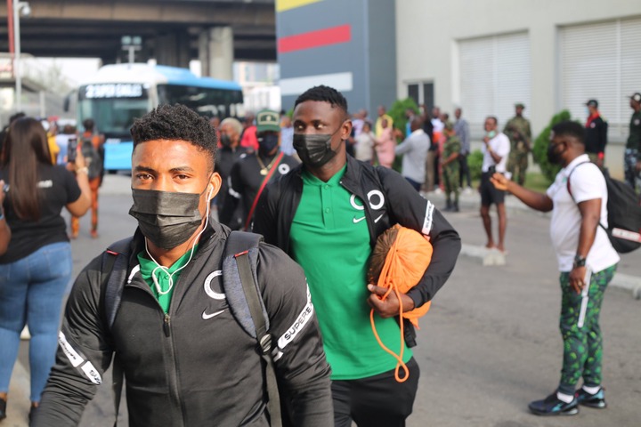 Super Eagles squad embark on boat trip to the Benin Republic for must win AFCON qualifiers clash? (Photos)