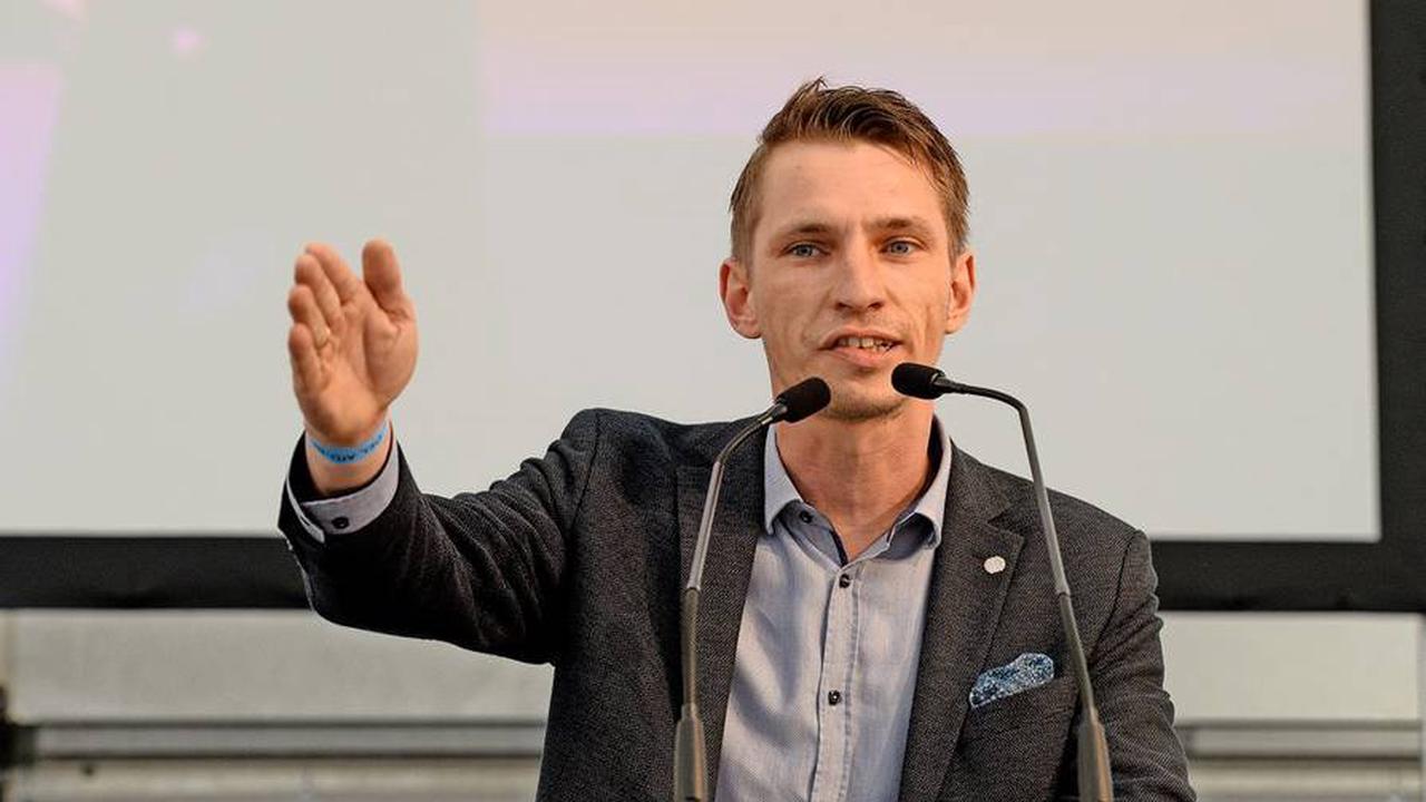 KostenpflichtigParteitag in Hannover: Frank Rinck ist neuer AfD-Vorsitzender in Niedersachsen