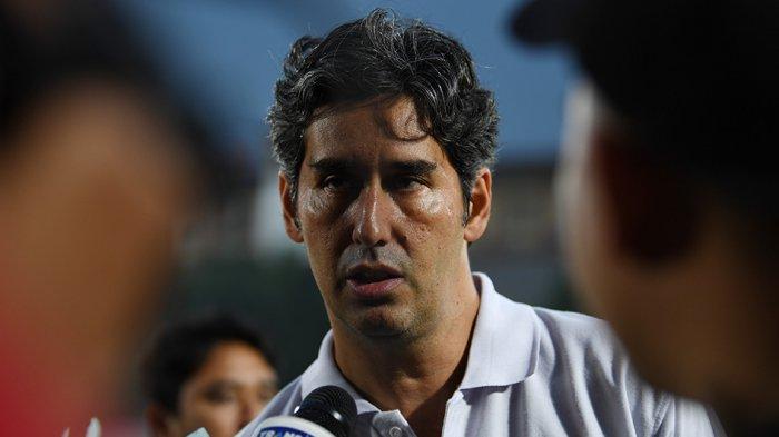 Pelatih Bali United FC, Stefano 'Teco' Cugurra