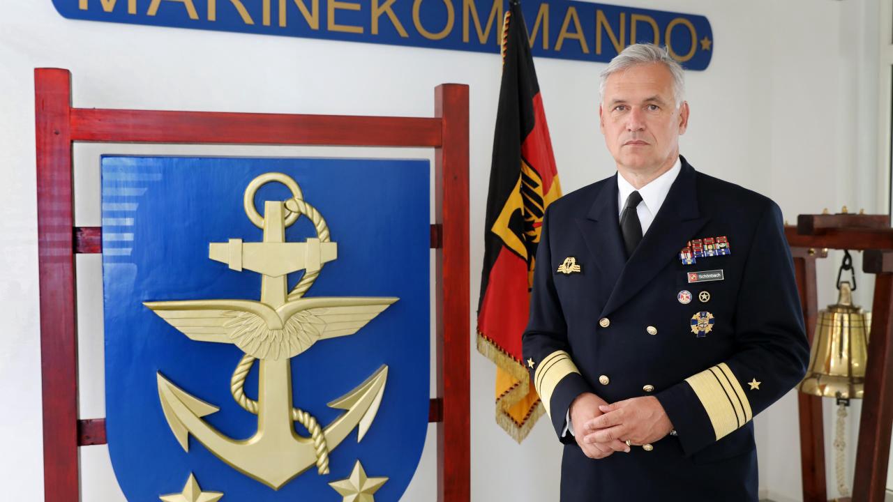 Ukraine-Äußerungen: Marine-Inspekteur räumt Posten