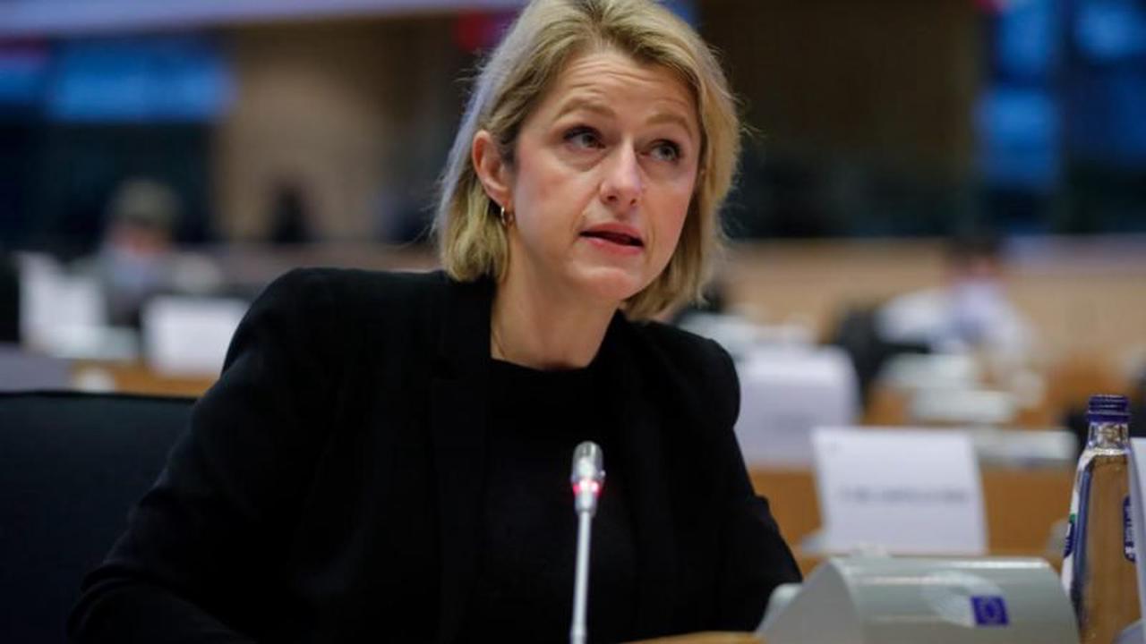 Pompili affiche l’ambition écologique de la France au Parlement européen