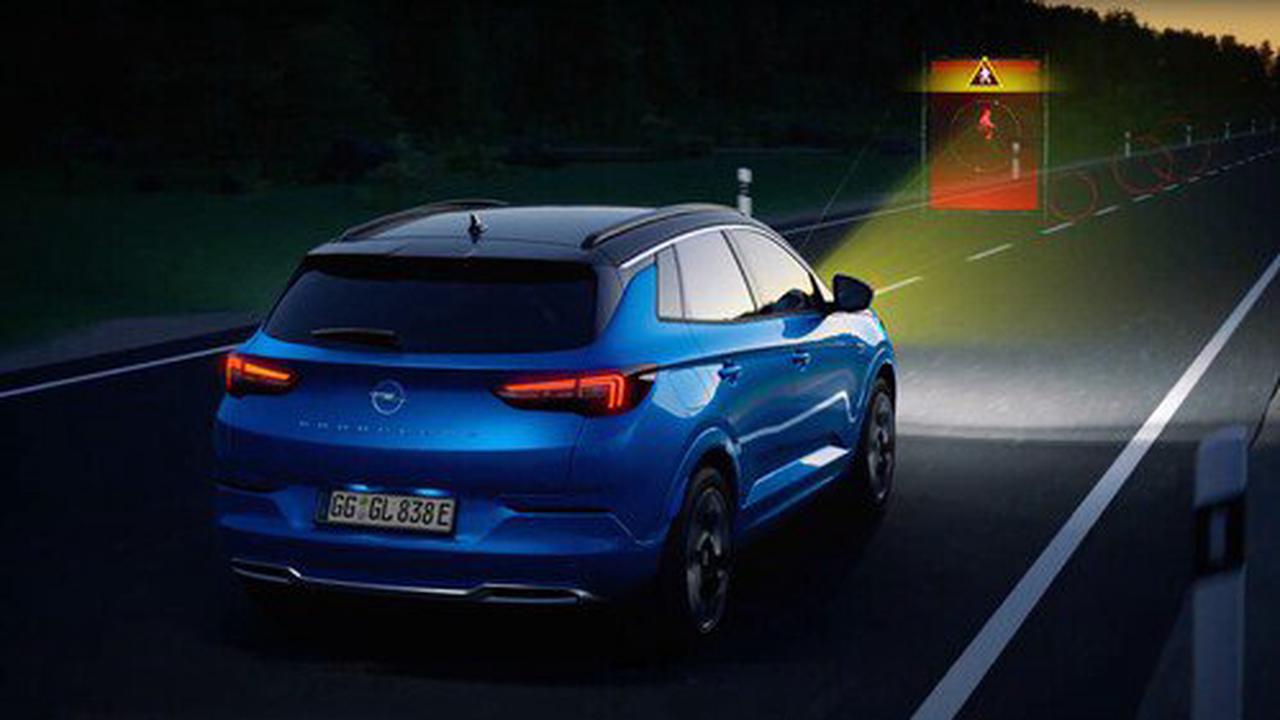 Der Opel Grandland macht die Nacht fast zum Tag