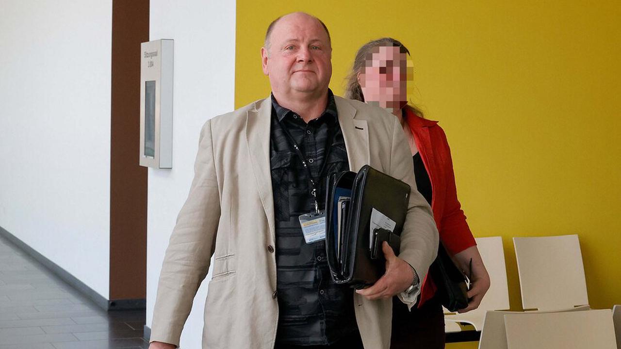 Vorm Stadtrat auf die Anklagebank: Prozess gegen Pro-Chemnitz-Mann