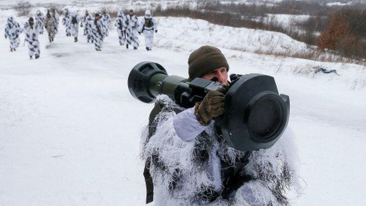 Russia says it won’t start a war as Ukraine troops train with British weapons