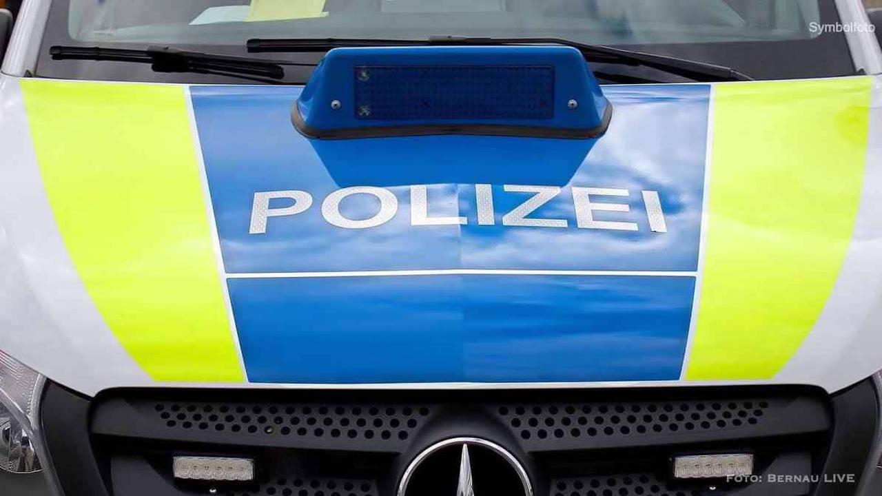 Kabel, Handys und Computertechnik in Bernau gestohlen