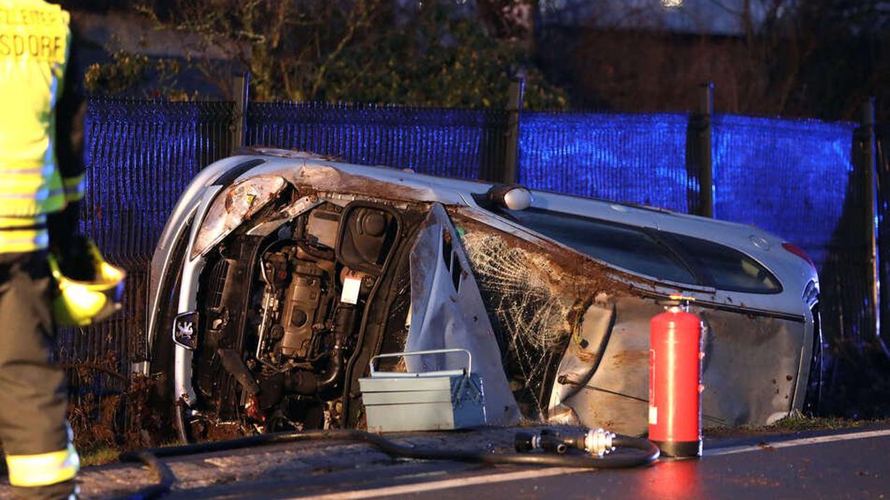 Schwerer Crash mit zwei Verletzten in Gersdorf: B180 voll gesperrt