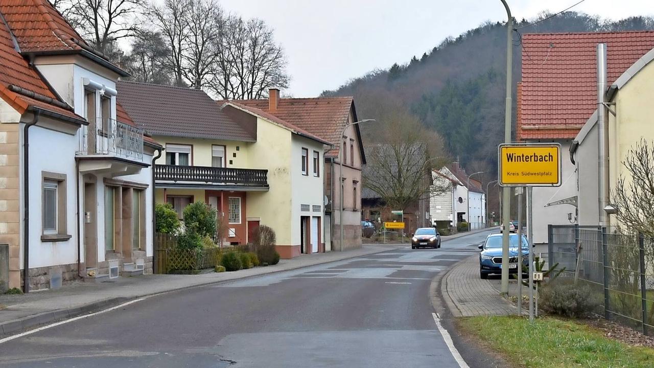 Vollsperrung in Winterbach wegen Straßensanierung