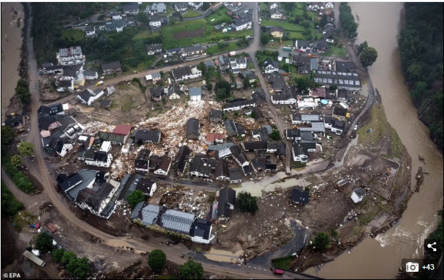 Scores dead and hundreds still missing in Germany landslide  (photos)