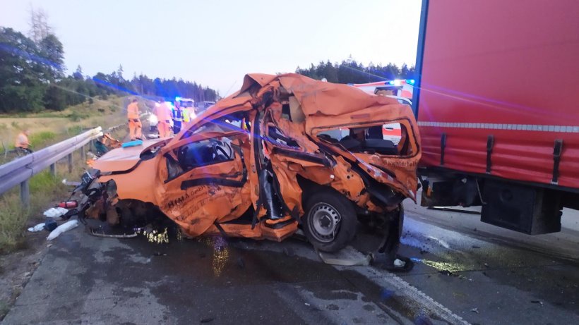 Mehrere Verletzte Nach Unfall Auf A9 Zwischen Dittersdorf Und Triptis Opera News