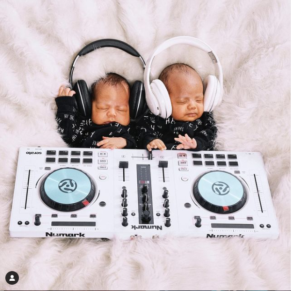 Nick Cannon and DJ Abby DeLaRosa celebrate their beautiful twins as they clock 1-month -old (photos)