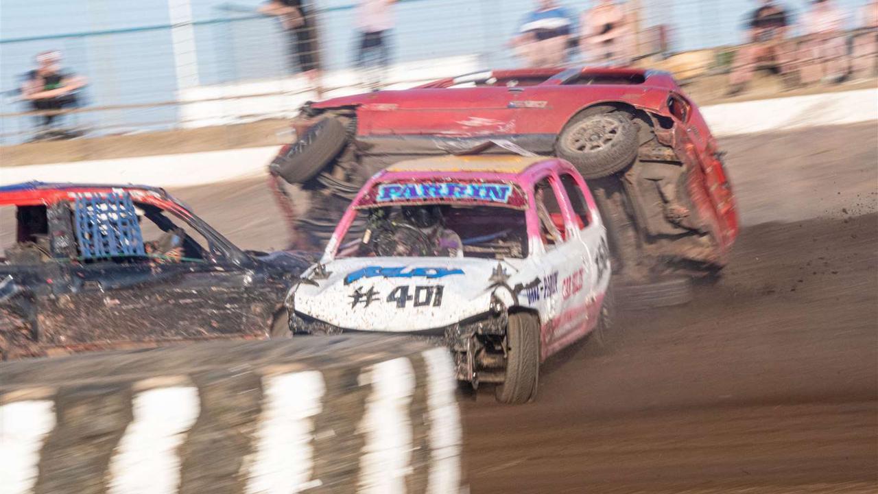 Fenland drivers Jack Maryon and Jade Ellis amongst star performers at stock car racing in King's Lynn