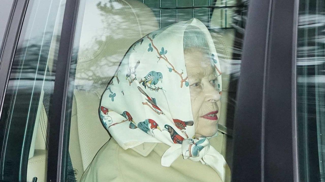 Queen arrives at Sandringham for first extended stay since Prince Philip’s death