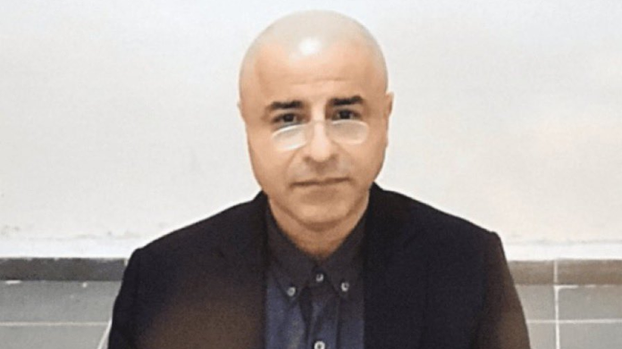 TURQUIE. Le politicien kurde emprisonné, Demirtaş rase ses cheveux en soutien aux femmes en Iran
