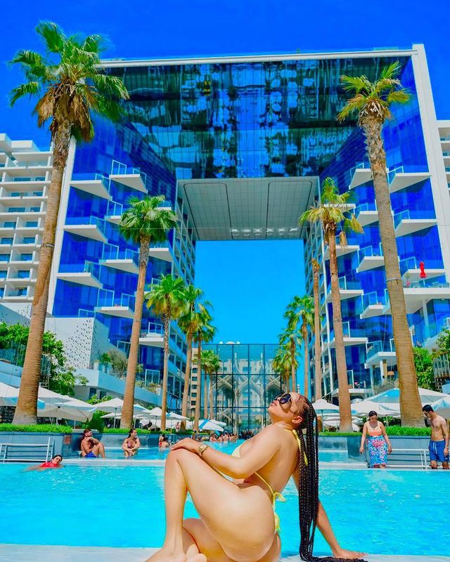 Actress Onyii Alex parades her curves in two-piece bikini as she vacations in Dubai (photos)