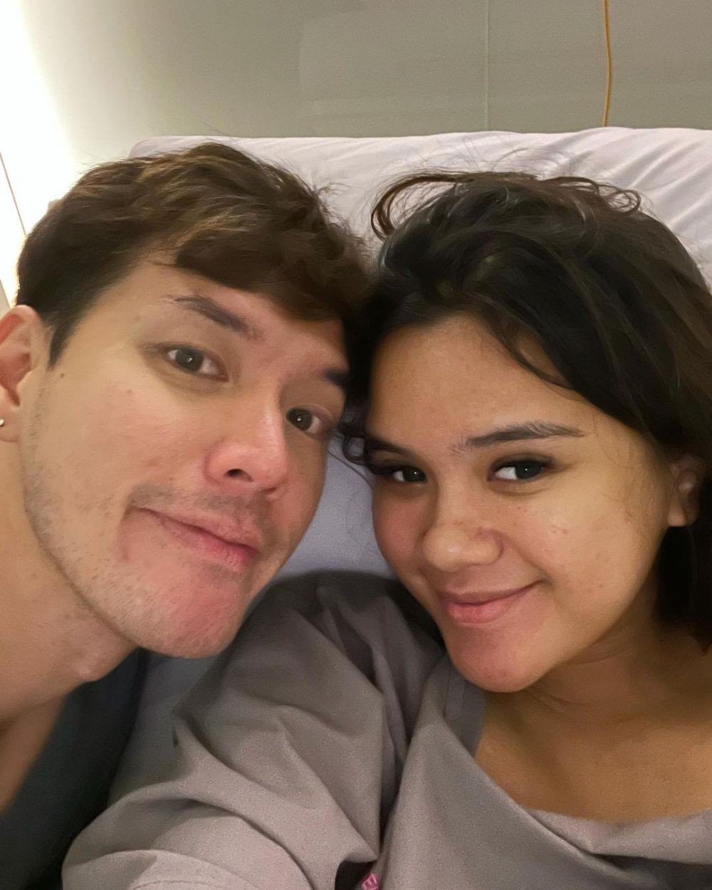 10 Potret Natural Artis Sesaat Setelah Melahirkan, Bareface Memesona