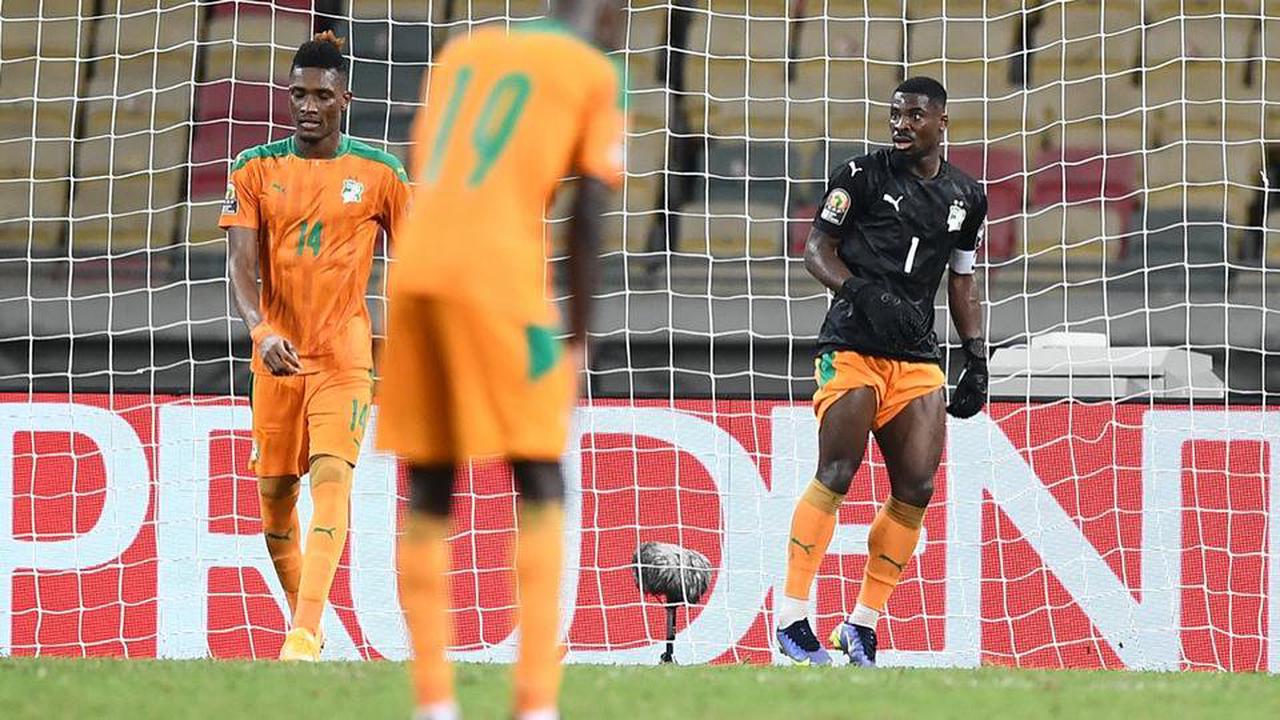 CAN 2022 : Serge Aurier a fini gardien de but après la boulette et la blessure du portier de la Côte d’Ivoire (Vidéo)