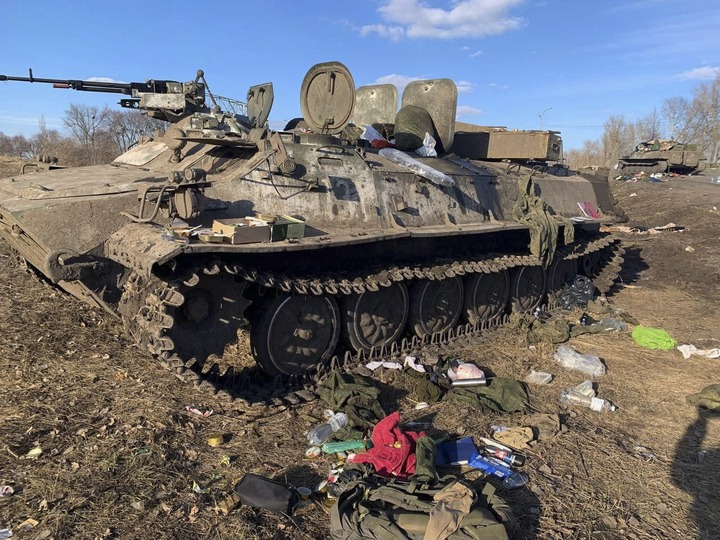 Ukraine claims it killed or captured 2,800 Russian troops and destroyed 600  armoured vehicles since Putin's invasion