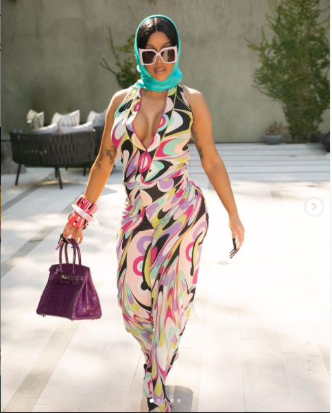 Pregnant Cardi B showcase her growing baby bump in Pucci jumpsuit (photos)